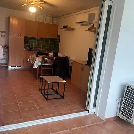 アパート Moriani G1